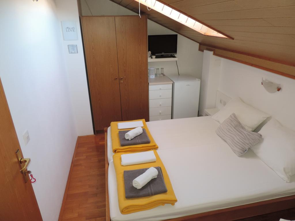Apartment Vidas Novalja Eksteriør bilde