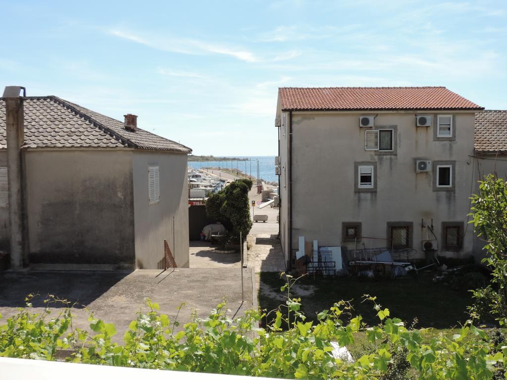 Apartment Vidas Novalja Eksteriør bilde