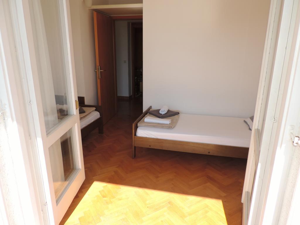 Apartment Vidas Novalja Eksteriør bilde