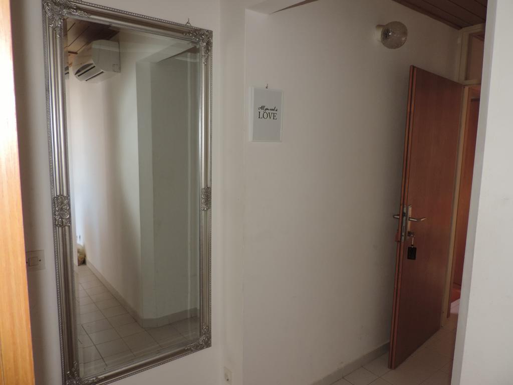 Apartment Vidas Novalja Eksteriør bilde