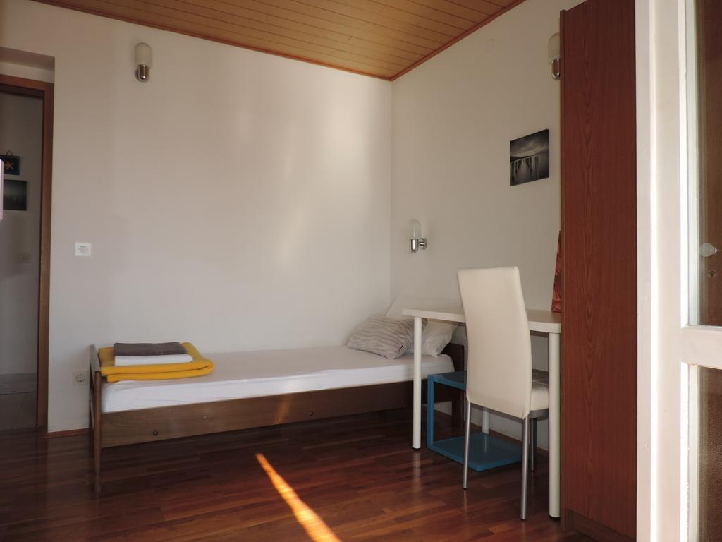 Apartment Vidas Novalja Eksteriør bilde
