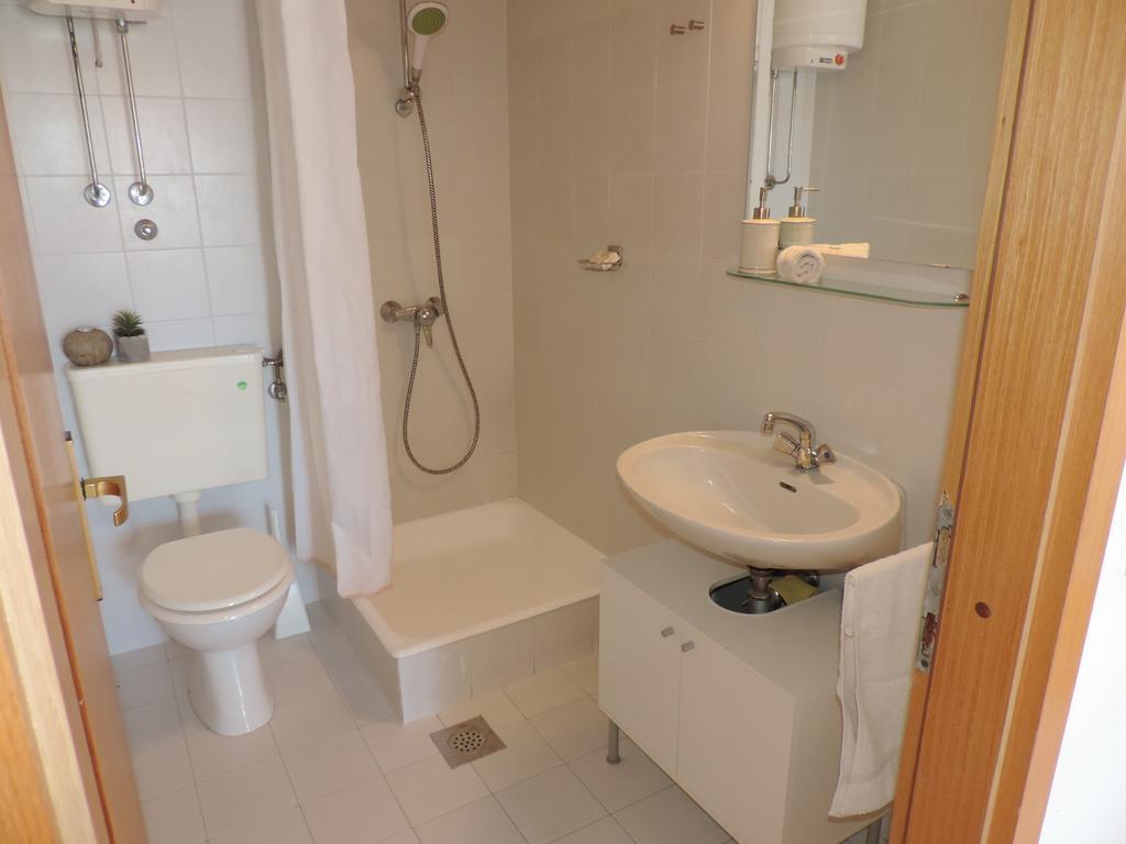 Apartment Vidas Novalja Eksteriør bilde